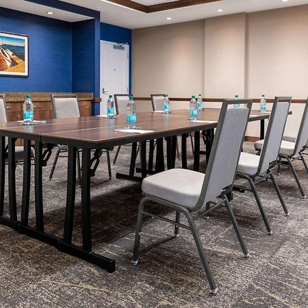Hampton Inn & Suites Madison Downtown Екстер'єр фото