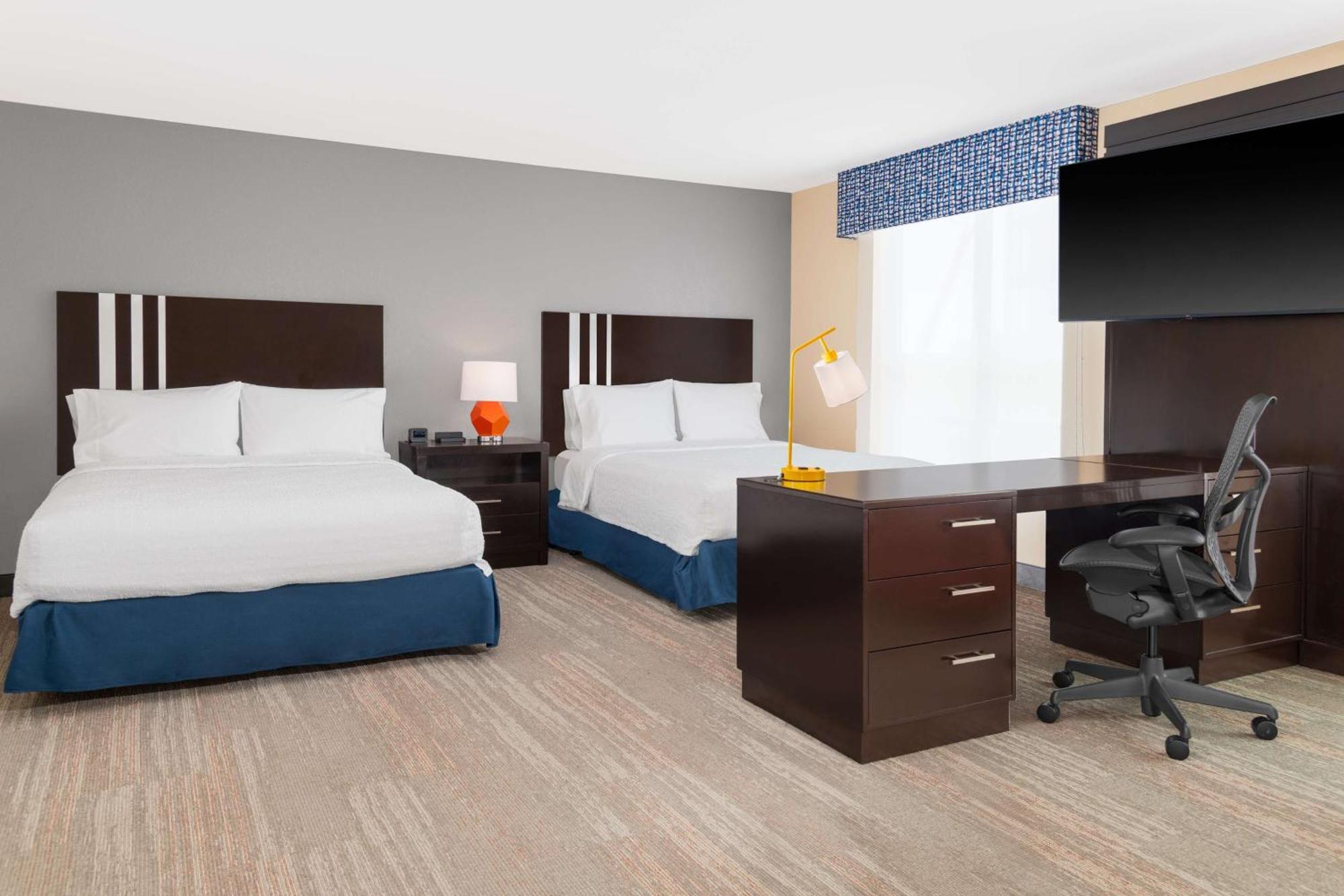 Hampton Inn & Suites Madison Downtown Екстер'єр фото