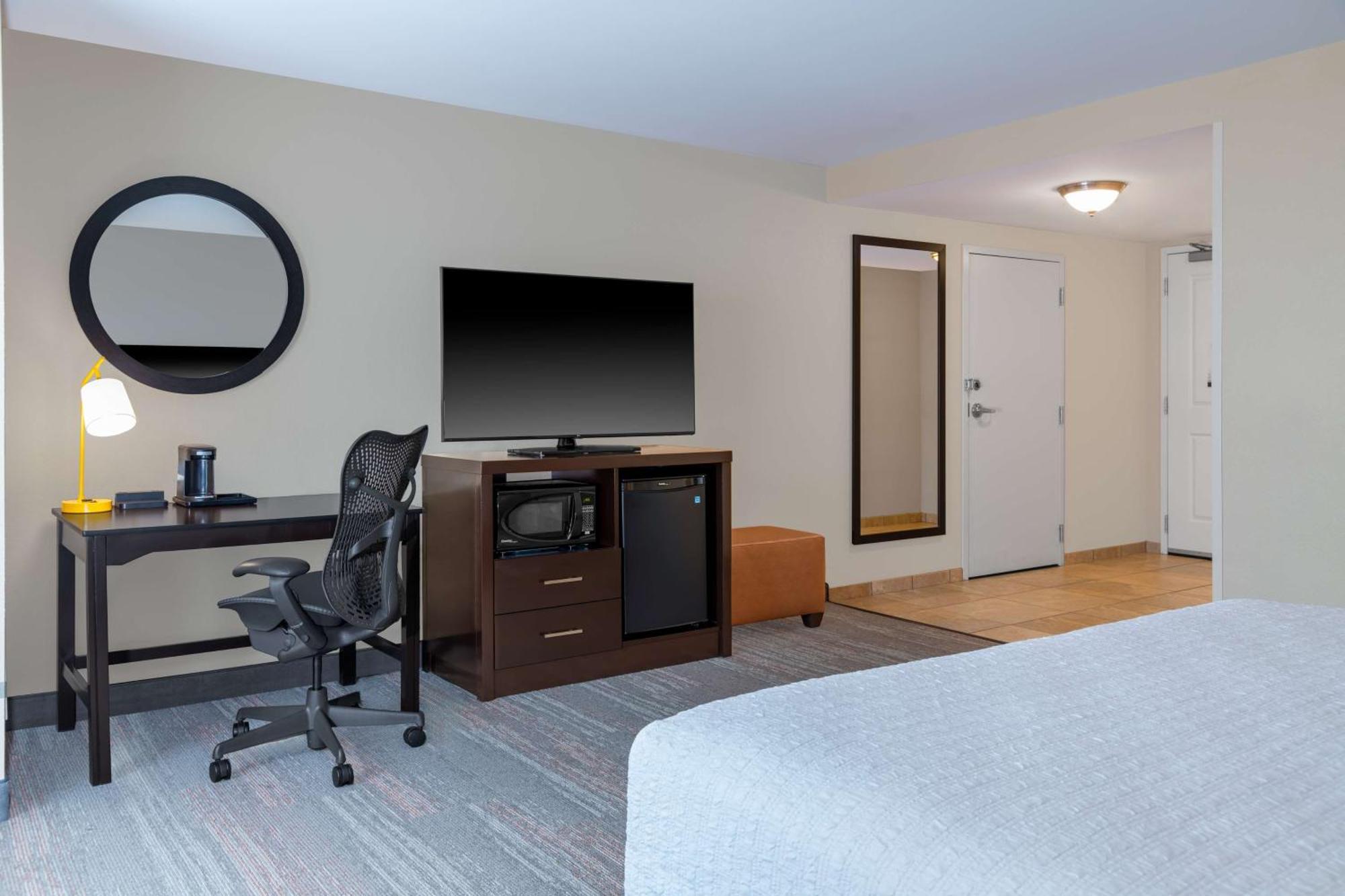 Hampton Inn & Suites Madison Downtown Екстер'єр фото
