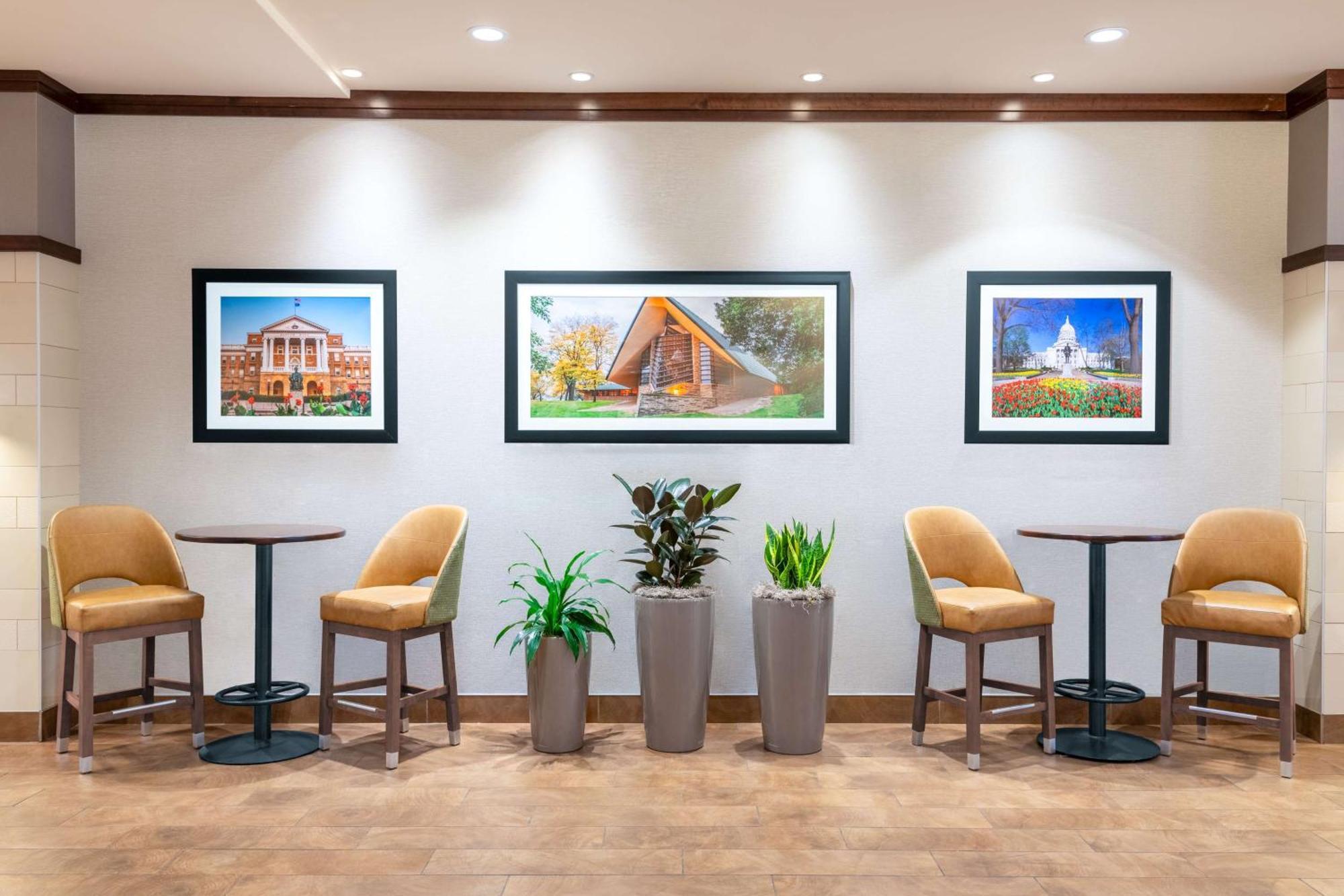 Hampton Inn & Suites Madison Downtown Екстер'єр фото